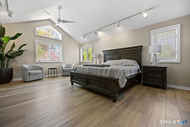 28 Strawberry Lane, Shelton, CT 06484