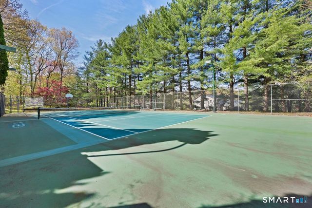 28 Strawberry Lane, Shelton, CT 06484