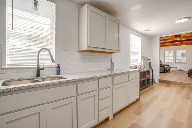 163 Giant Cedar Trail, Whitney, TX 76692