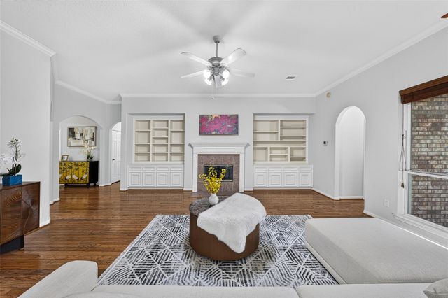 17523 Laguna Trail Drive, Houston, TX 77095