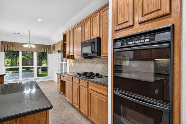 17523 Laguna Trail Drive, Houston, TX 77095