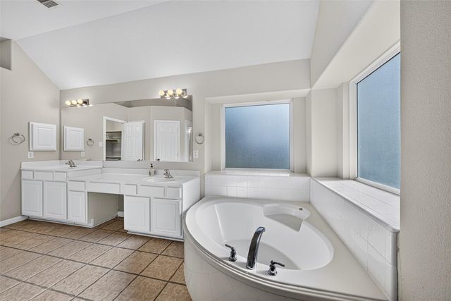 17523 Laguna Trail Drive, Houston, TX 77095