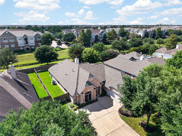 17523 Laguna Trail Drive, Houston, TX 77095