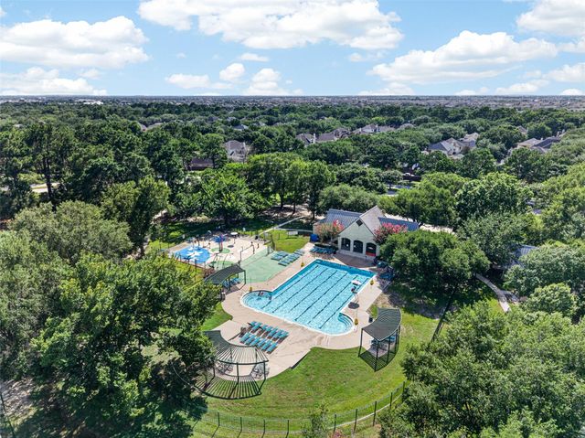 17523 Laguna Trail Drive, Houston, TX 77095