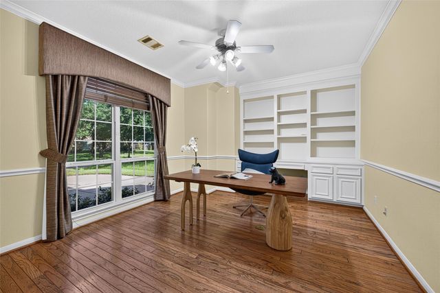 17523 Laguna Trail Drive, Houston, TX 77095
