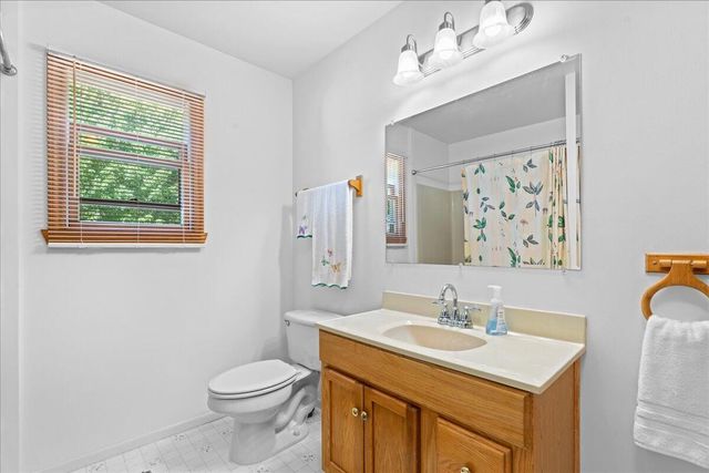 6653 W Jackson Road, Pentwater Twp, MI 49449