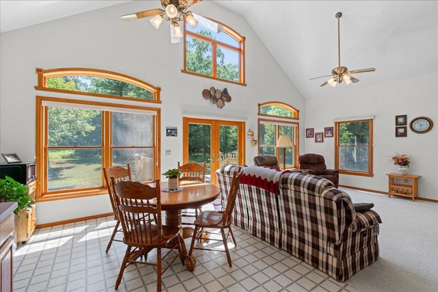 6653 W Jackson Road, Pentwater Twp, MI 49449