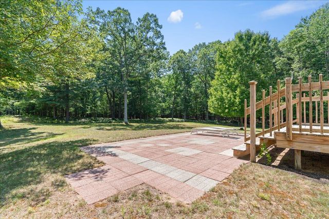 6653 W Jackson Road, Pentwater Twp, MI 49449