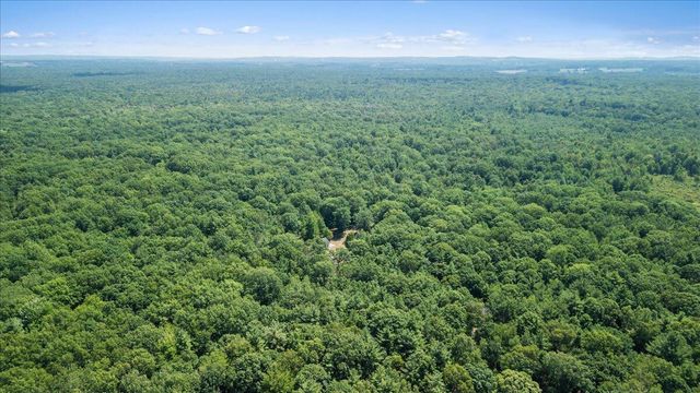 6653 W Jackson Road, Pentwater Twp, MI 49449
