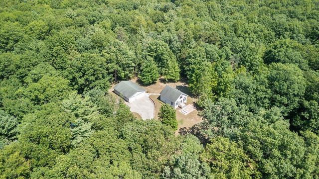 6653 W Jackson Road, Pentwater Twp, MI 49449