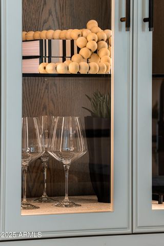 6126 E JOSHUA TREE Lane, Paradise Valley, AZ 85253