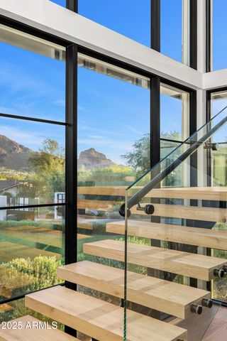 6126 E JOSHUA TREE Lane, Paradise Valley, AZ 85253