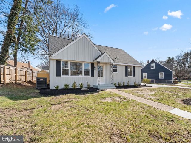 300 W HOLLY AVE, Oaklyn, NJ 08107