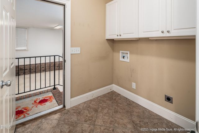 1048 Augusta Lane, Greenville, NC 27858