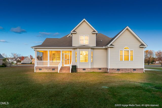 1048 Augusta Lane, Greenville, NC 27858