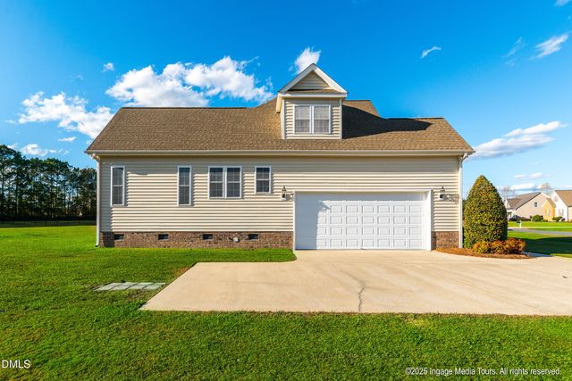 1048 Augusta Lane, Greenville, NC 27858