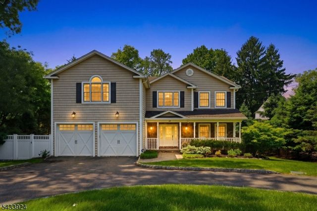 42 Spring Valley Rd, Montvale Boro, NJ 07645