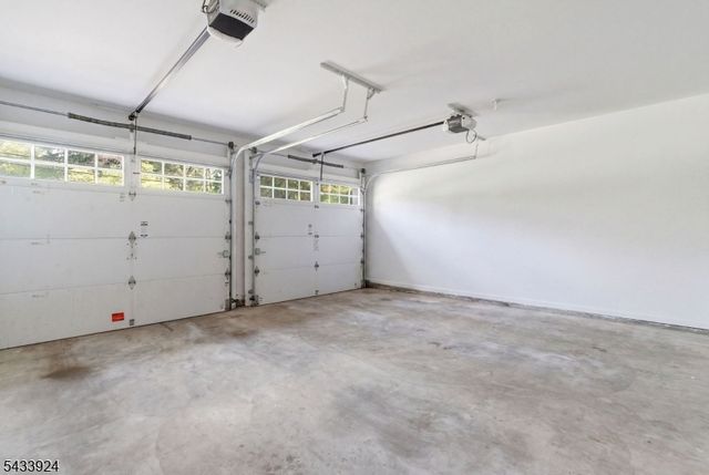 42 Spring Valley Rd, Montvale Boro, NJ 07645