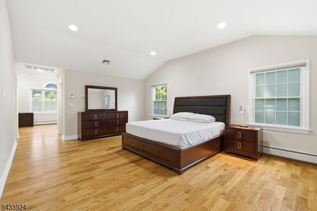 42 Spring Valley Rd, Montvale Boro, NJ 07645