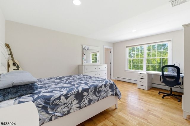 42 Spring Valley Rd, Montvale Boro, NJ 07645