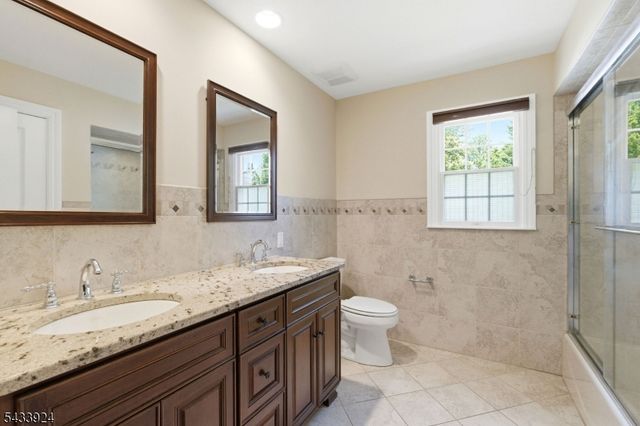 42 Spring Valley Rd, Montvale Boro, NJ 07645