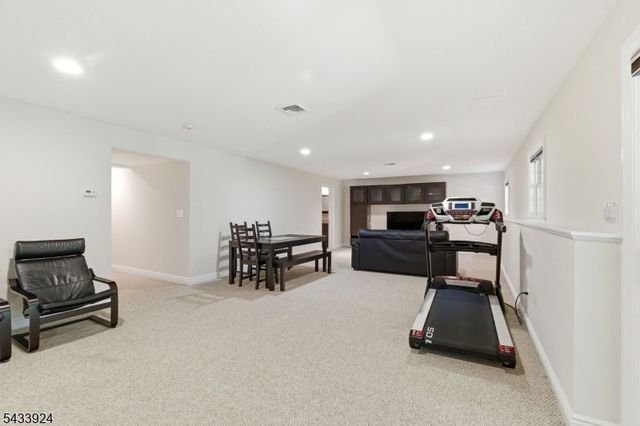 42 Spring Valley Rd, Montvale Boro, NJ 07645