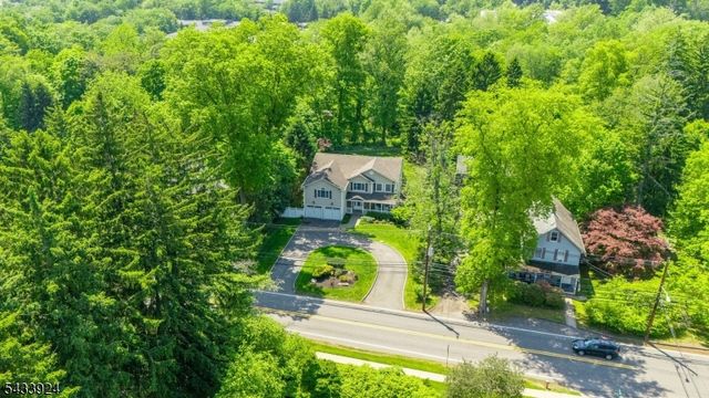 42 Spring Valley Rd, Montvale Boro, NJ 07645