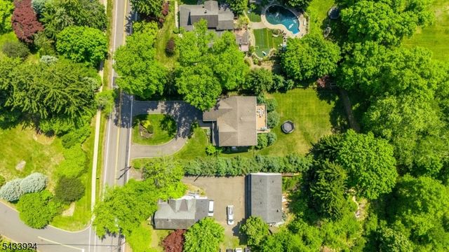 42 Spring Valley Rd, Montvale Boro, NJ 07645