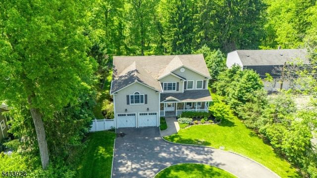 42 Spring Valley Rd, Montvale Boro, NJ 07645