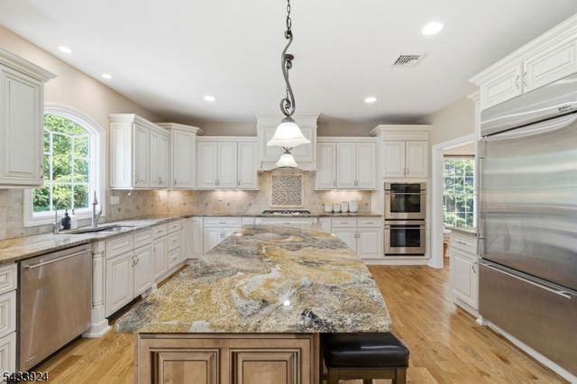 42 Spring Valley Rd, Montvale Boro, NJ 07645