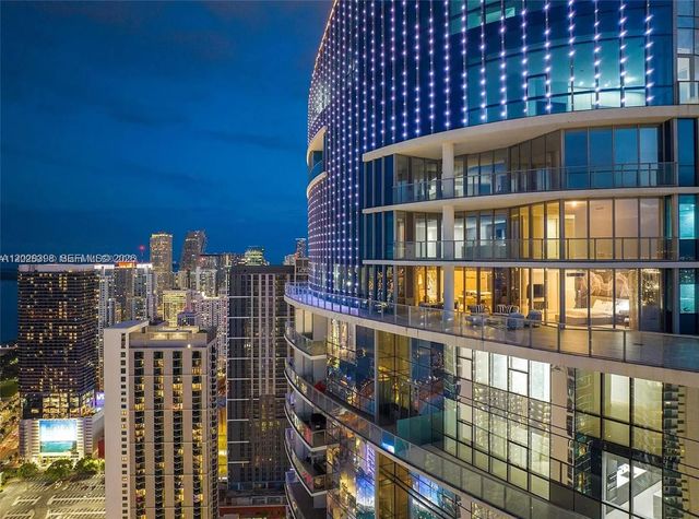 851 NE 1st Ave 5201, Miami, FL 33132