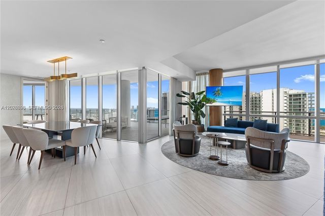 851 NE 1st Ave 5201, Miami, FL 33132