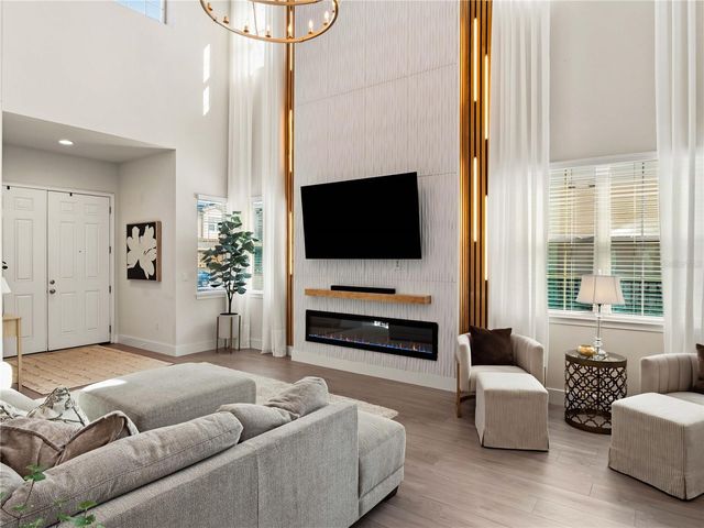 10436 SIDDINGTON DRIVE, Orlando, FL 32832