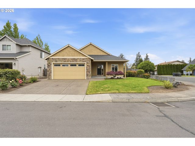1438 N JUNIPER Pl, Canby, OR 97013