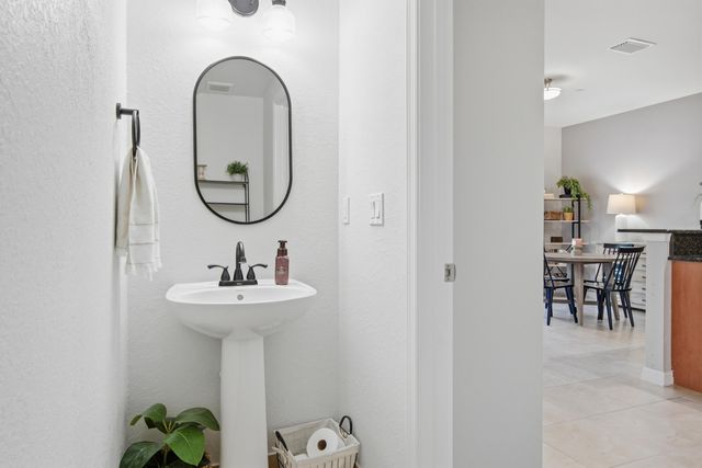 75 SW Squirrel Nest Way, Stuart, FL 34997