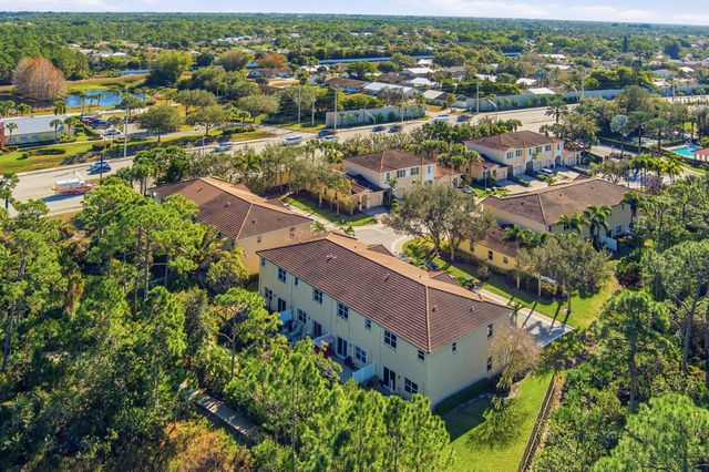 75 SW Squirrel Nest Way, Stuart, FL 34997