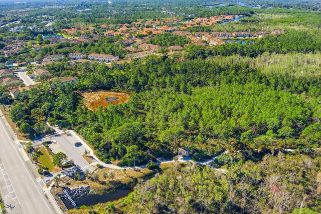 75 SW Squirrel Nest Way, Stuart, FL 34997