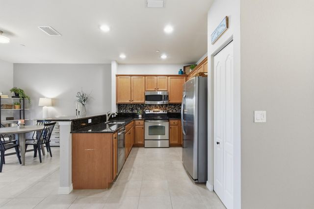 75 SW Squirrel Nest Way, Stuart, FL 34997