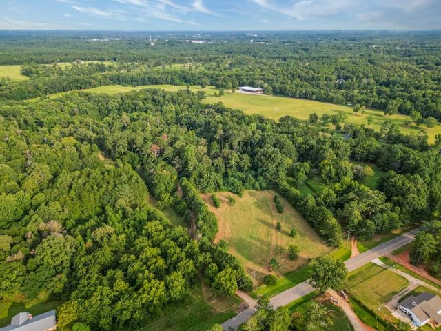 2045 Cleveland Road, Bogart, GA 30622