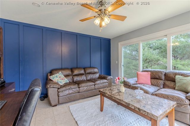 867 Young Hollow Road, Kenna, WV 25248