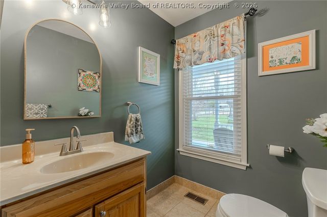 867 Young Hollow Road, Kenna, WV 25248