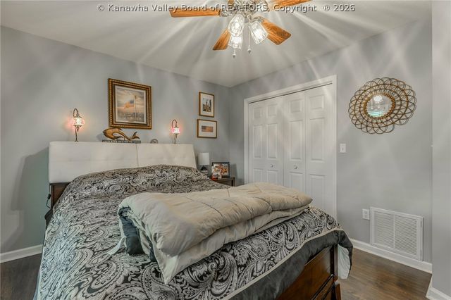 867 Young Hollow Road, Kenna, WV 25248