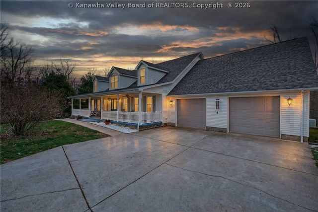 867 Young Hollow Road, Kenna, WV 25248