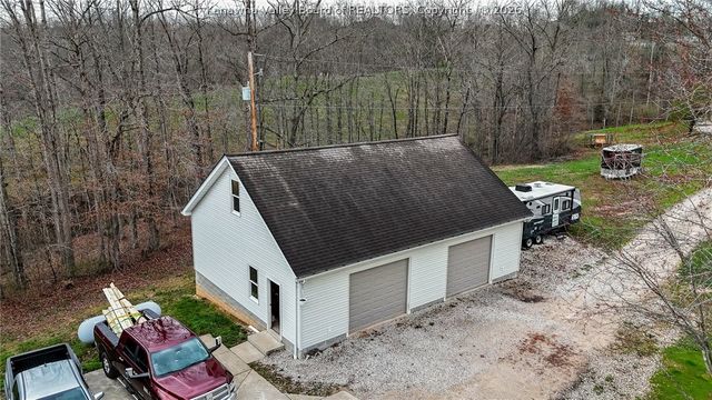 867 Young Hollow Road, Kenna, WV 25248