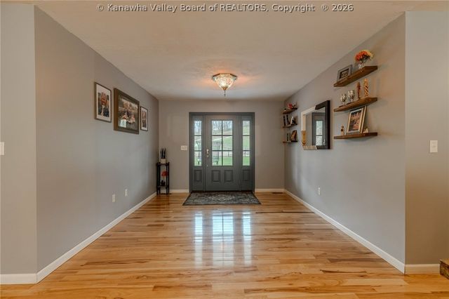 867 Young Hollow Road, Kenna, WV 25248