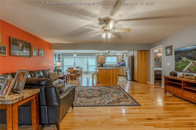 867 Young Hollow Road, Kenna, WV 25248