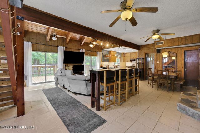 3860 MAGNOLIA Street, Middleburg, FL 32068