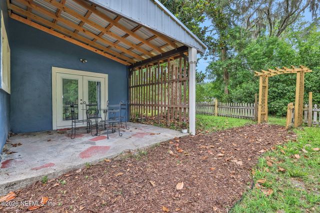3860 MAGNOLIA Street, Middleburg, FL 32068
