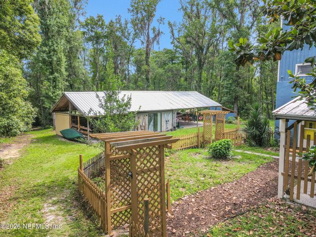 3860 MAGNOLIA Street, Middleburg, FL 32068