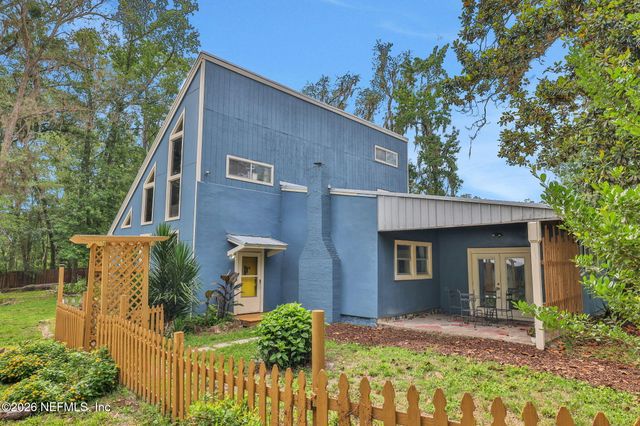 3860 MAGNOLIA Street, Middleburg, FL 32068